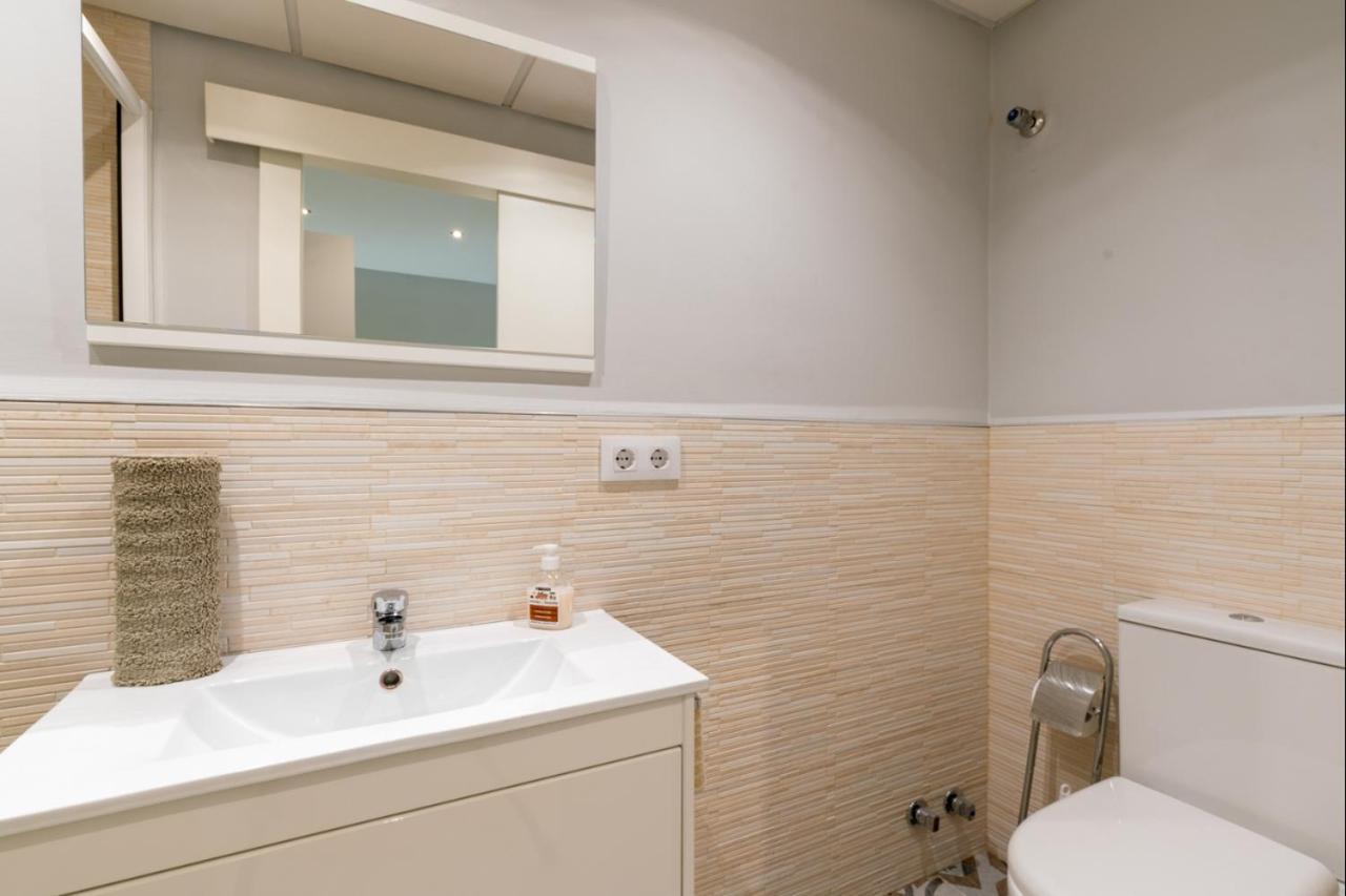 Behouse Reyes Catolicos Apartment