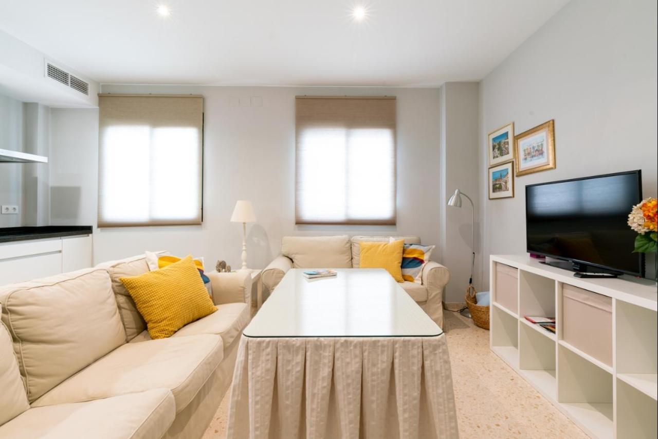 Behouse Reyes Catolicos Apartment